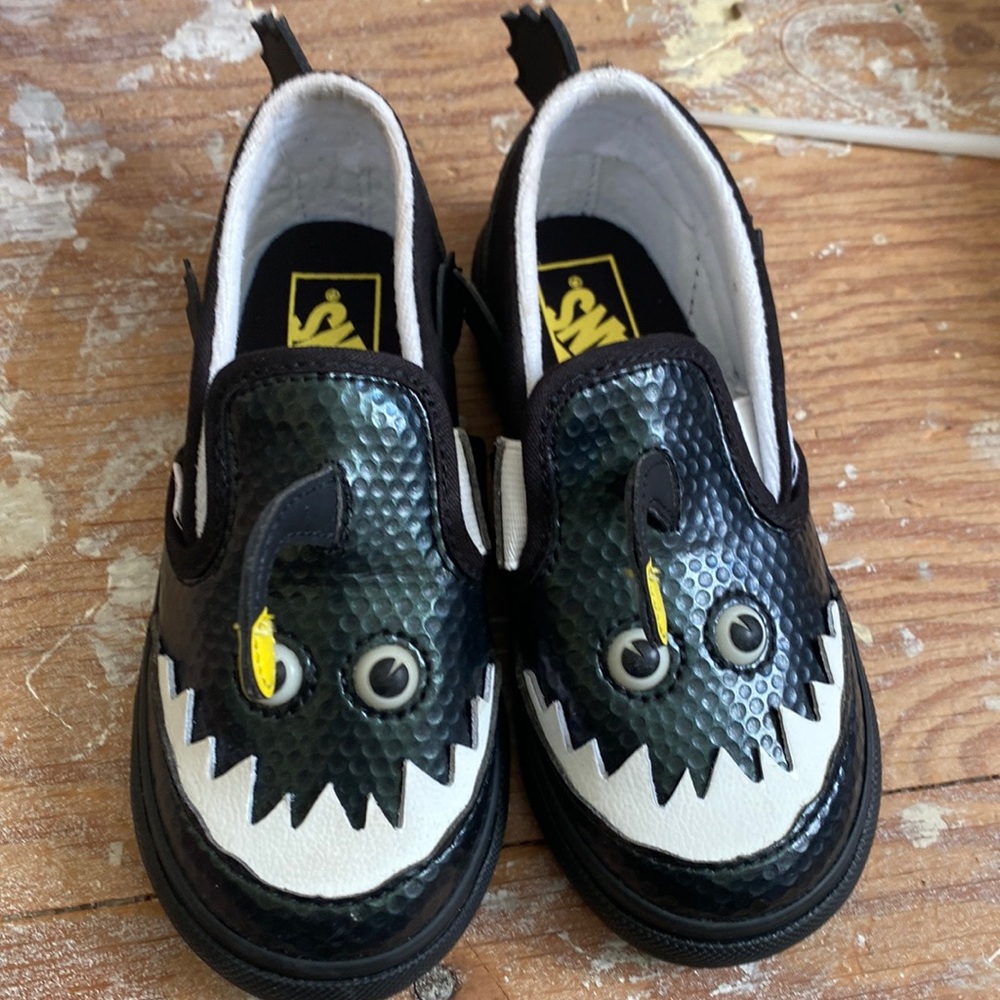 Vans Anglerfish Sneakers New in Box